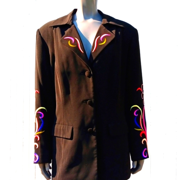 PSALMS: CIV LADIES COLORFULLY EMBROIDERED LUX BLAZER - Picture 5 of 16